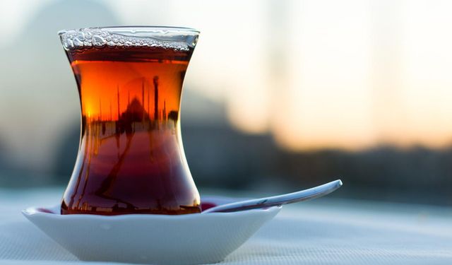 Çay Tiryakileri Bu Haber Sizin İçin! Yeni Kampanya ile Çay 1 TL'ye Düştü!