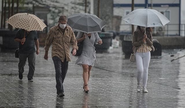 Meteoroloji Uyardı: Yarın Toz Taşınımı Ülkeye Giriş Yapacak