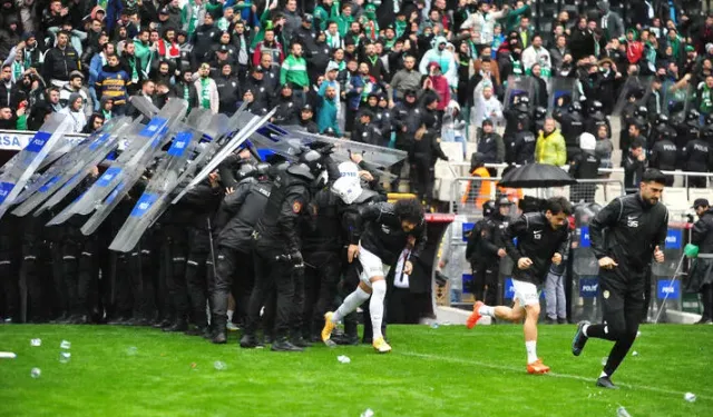 PFDK Bursaspor’un Cezasını Belirledi: “9 Maç Seyircisiz Oynama Cezası Verildi”