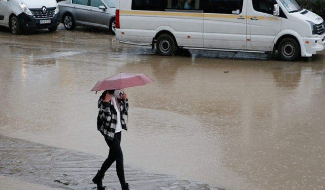 Meteoroloji Sel Felaketine Karşı Uyarısını Yaptı! Hava Durumunda Hangi Şehirler Risk Barındırıyor?