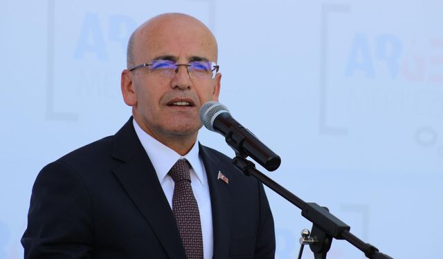 Son Dakika! Hazine ve Maliye Bakanı Mehmet Şimşek’ten Önemli Açıklama! Tüketici Kredileri Mesajı