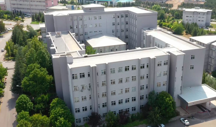 Hacettepe Üniversitesi Personel Alımı İçin Harekete Geçti! 621 Sözleşmeli Personel Alınacak: Başvuru Şartları