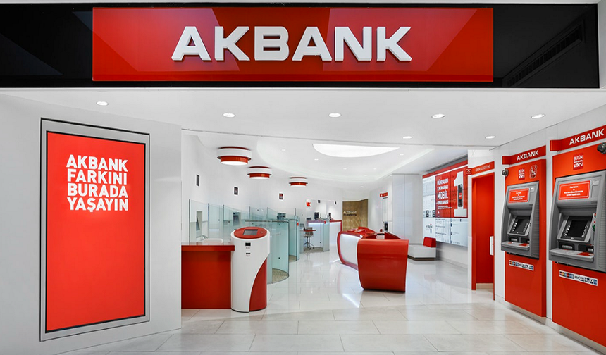 Banka Emekli İçin Kolları Sıvadı: Akbank 7000 TL Emekliye Promosyon Ödüyor